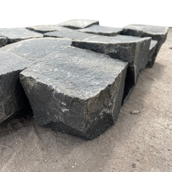 Basalt Kleinsteinpflaster