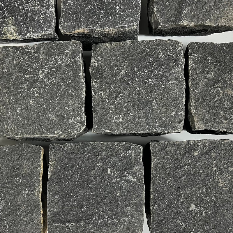 Basalt Kleinsteinpflaster